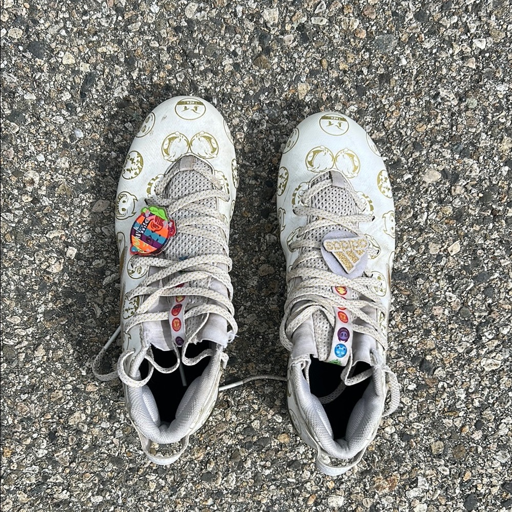 Adidas cheats size 8